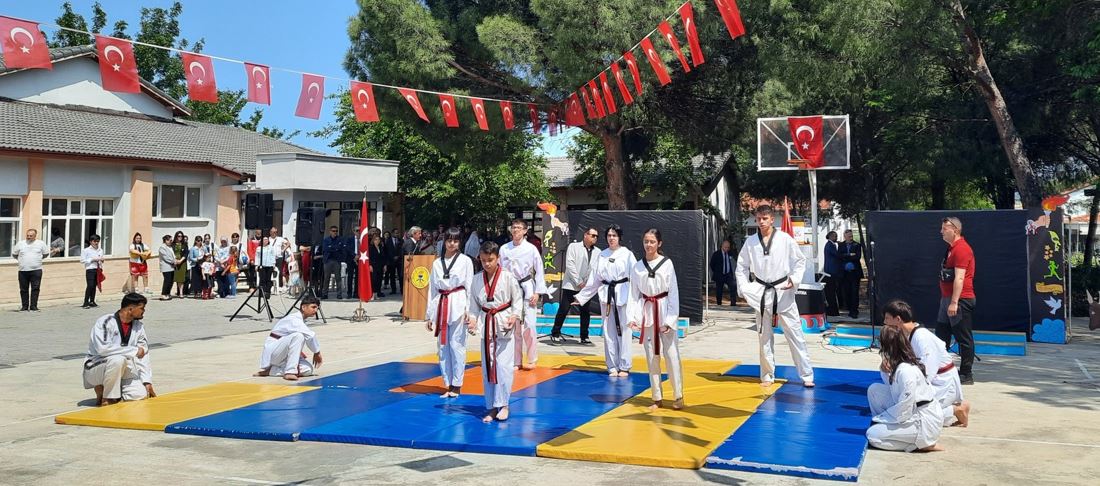 91124_wuciwug_ac24652c_genclik-bayrami.jpeg