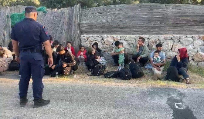 30 kaçak göçmen yakalandı