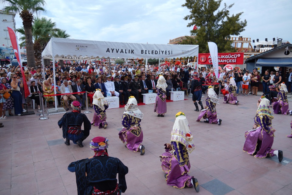 109630_wuciwug_424c4980_ayvalik-in-dusm.jpeg